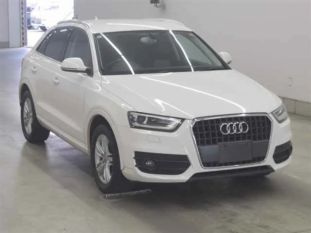 Audi Q3 — фото 1