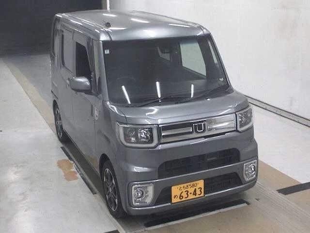 Daihatsu WAKE — фото 1