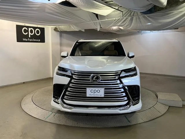 Lexus LX — фото 2