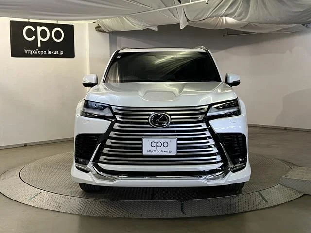Lexus LX — фото 2