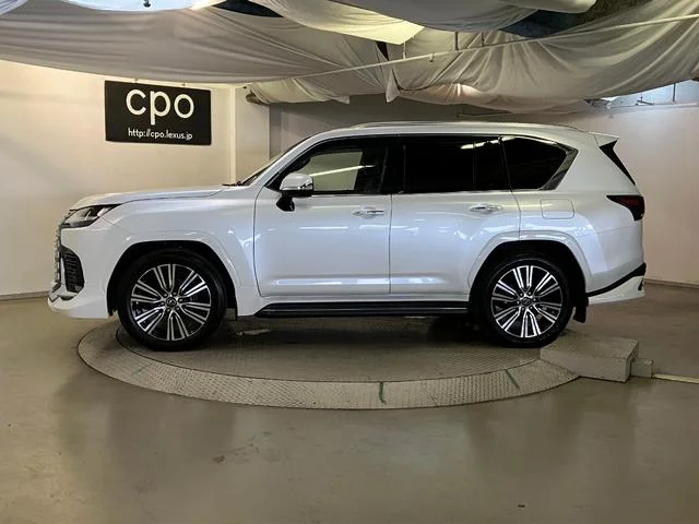 Lexus LX — фото 4