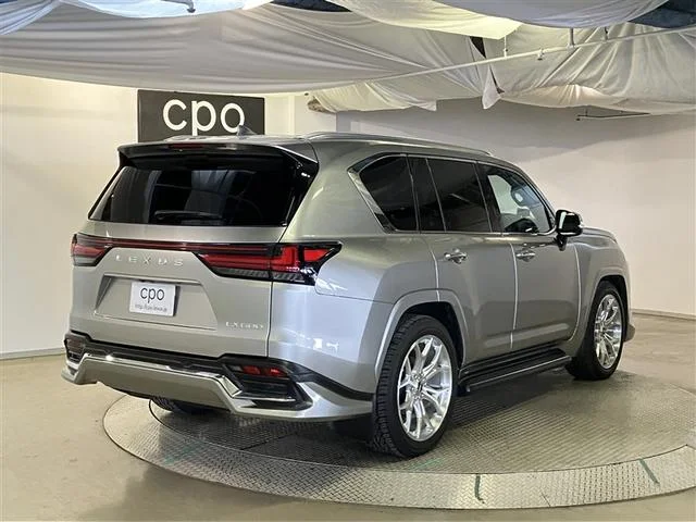 Lexus LX — фото 2