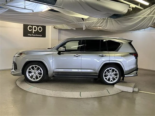 Lexus LX — фото 3