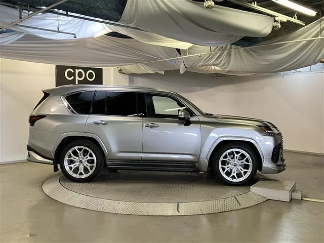 Lexus LX — фото 4