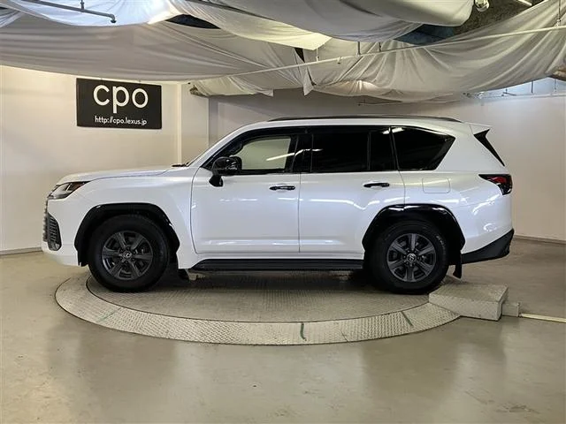 Lexus LX — фото 3