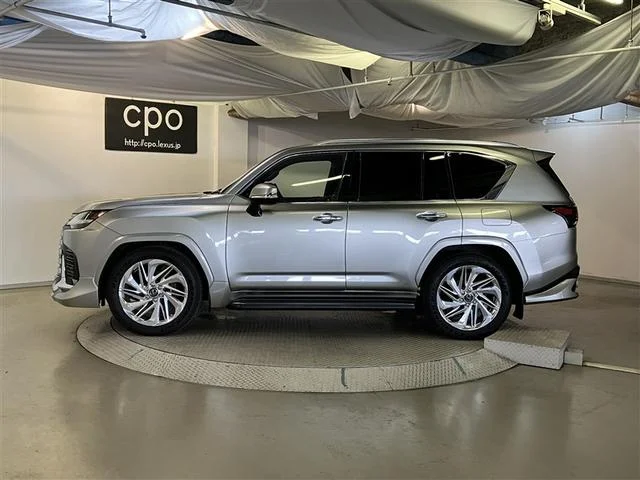 Lexus LX — фото 3