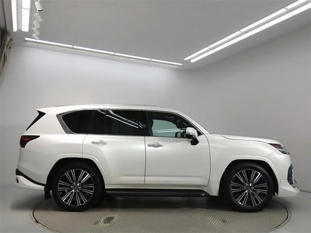 Lexus LX — фото 4