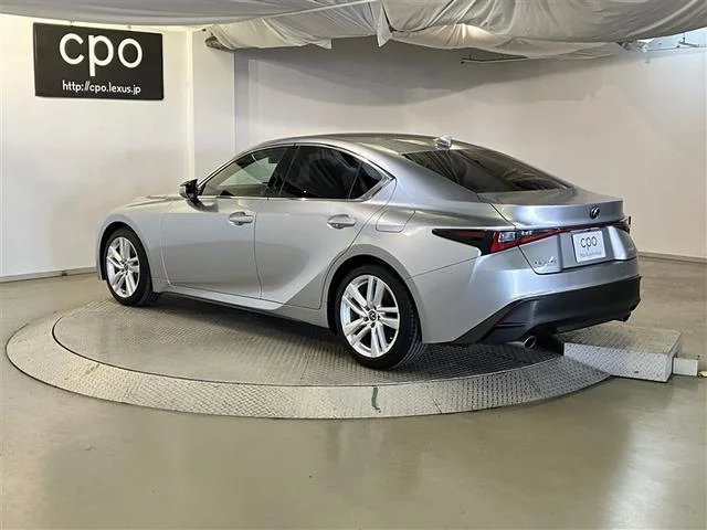 Lexus IS — фото 2
