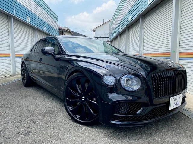 Bentley FLYING SPUR — фото 1