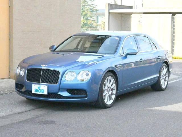 Bentley FLYING SPUR — фото 5