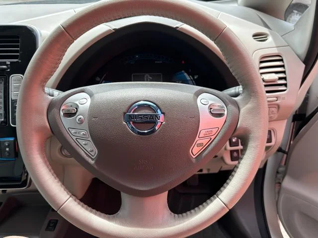 Nissan LEAF — фото 4