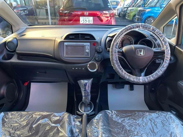 Honda FIT SHUTTLE — фото 3