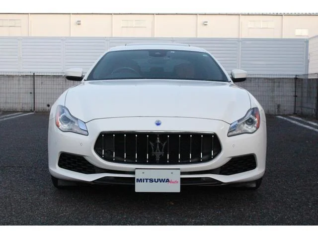 Maserati QUATTROPORTE — фото 4
