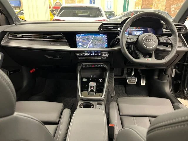 Audi A3 SEDAN — фото 2