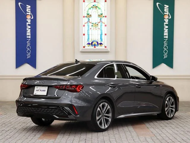 Audi A3 SEDAN — фото 3