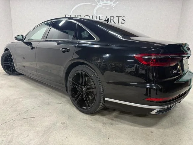 Audi A8 — фото 6