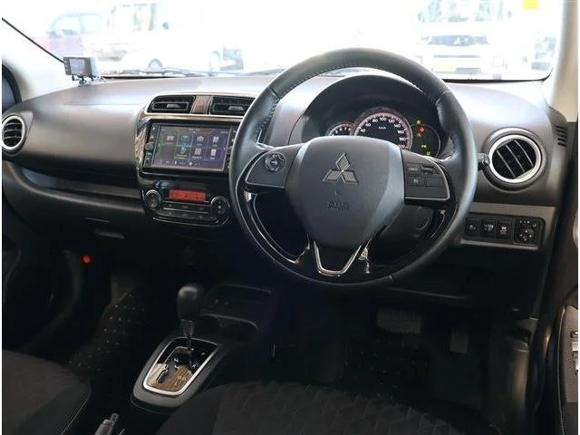 Mitsubishi MIRAGE — фото 3