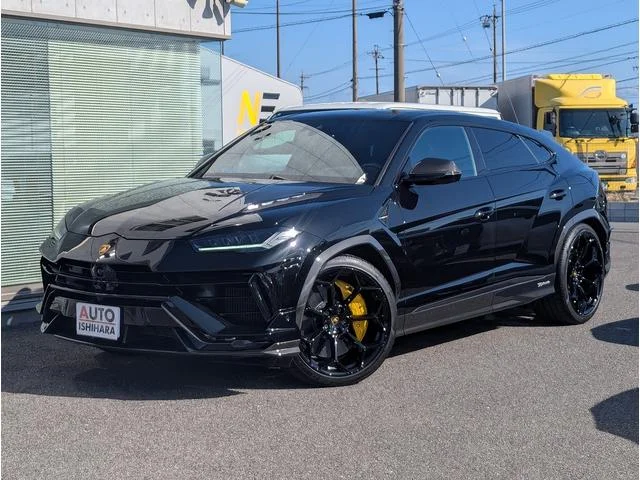 Lamborghini URUS — фото 1