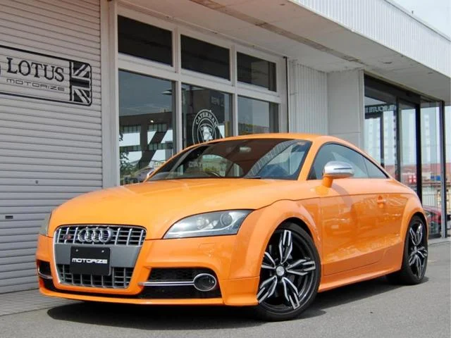 Audi TTS COUPE — фото 1