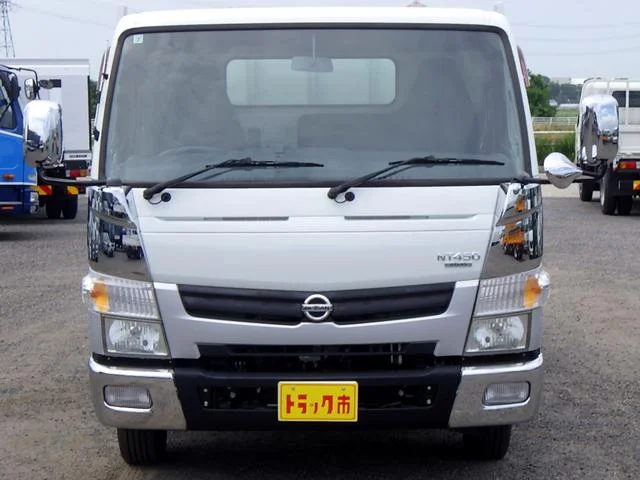 Nissan NT450 ATLAS — фото 3