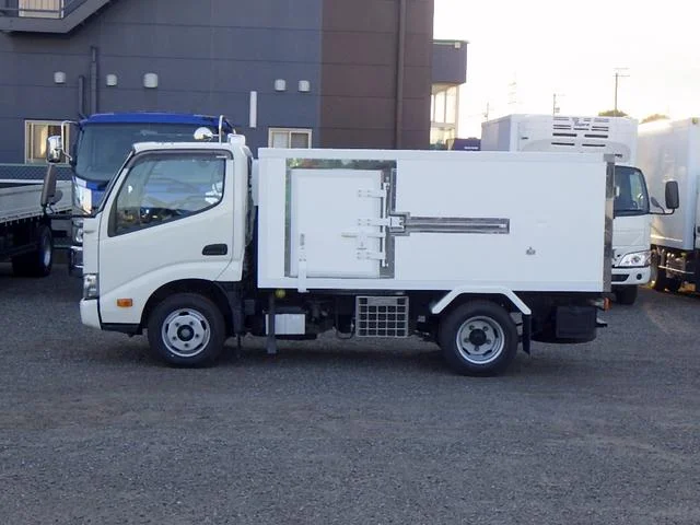 HINO DUTRO — фото 4
