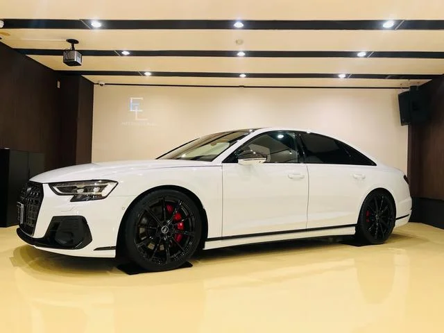 Audi S8 — фото 5