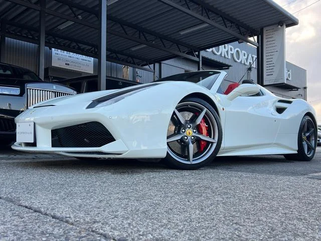 Ferrari 488 SPIDER — фото 1