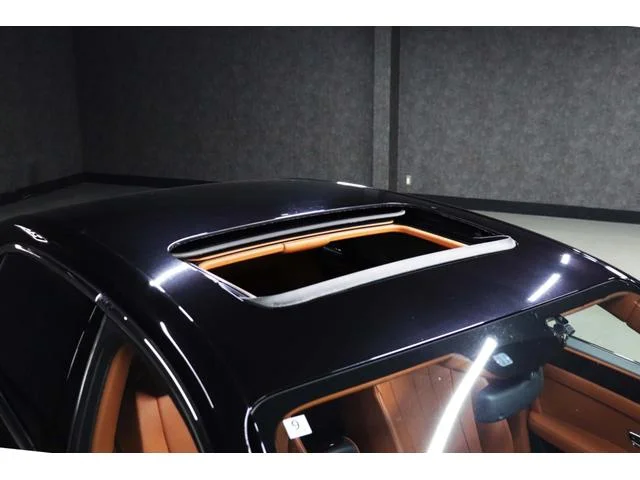 Bentley FLYING SPUR — фото 4