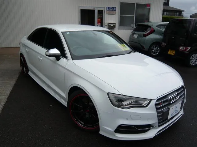 Audi S3 SEDAN — фото 6