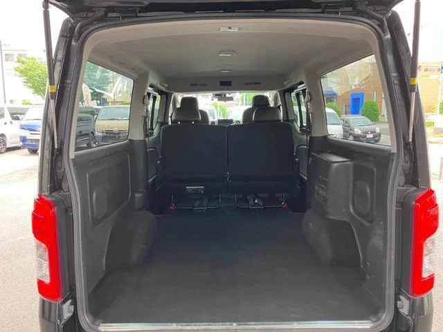Nissan CARAVAN — фото 4