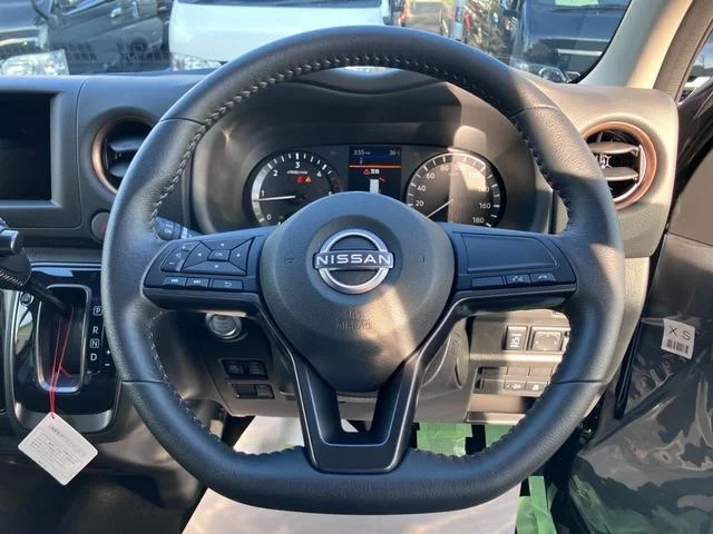 Nissan CARAVAN — фото 2