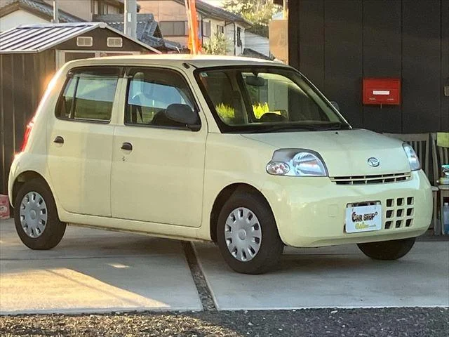 Daihatsu ESSE — фото 2