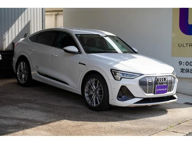 Audi E-TRON SPORTBACK — фото 5