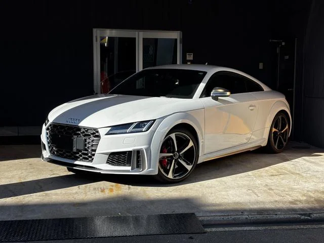 Audi TTS COUPE — фото 4