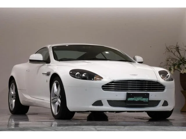 ASTON MARTIN DB9 — фото 4