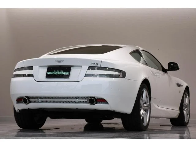 ASTON MARTIN DB9 — фото 5
