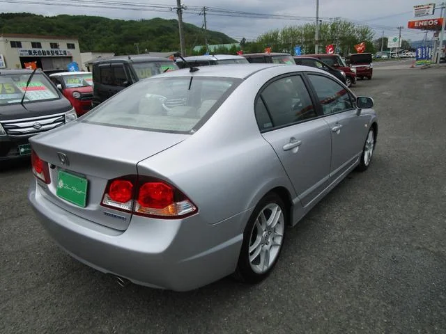 Honda CIVIC HYBRID — фото 6