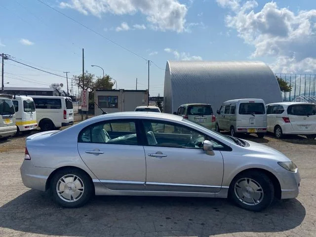 Honda CIVIC HYBRID — фото 4