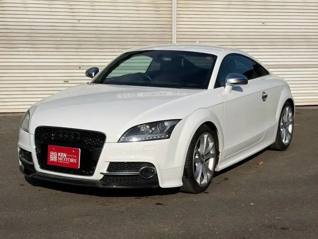 Audi TTS COUPE — фото 2