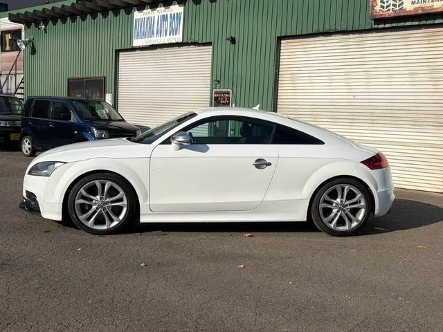 Audi TTS COUPE — фото 4