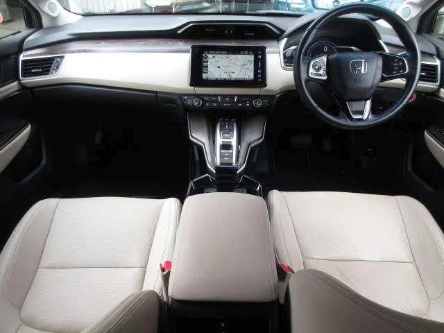 Honda CLARITY PHEV — фото 2