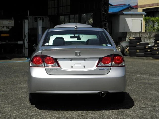 Honda CIVIC HYBRID — фото 3