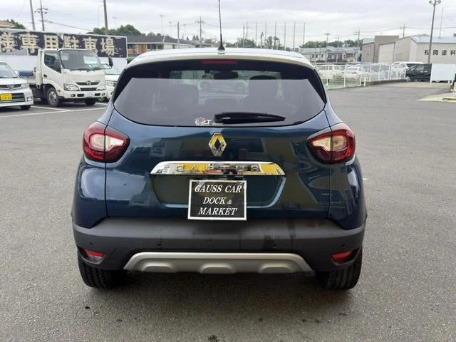 Renault CAPTUR — фото 2