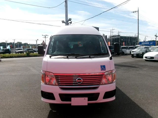 Nissan CARAVAN BUS — фото 2