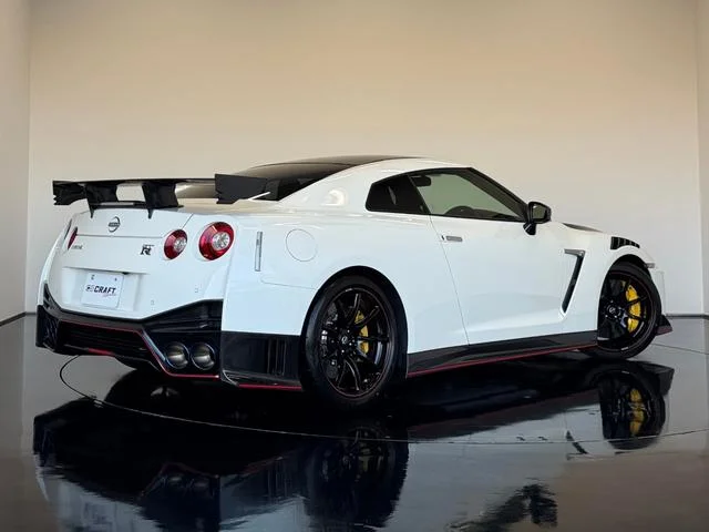 Nissan GT-R — фото 2