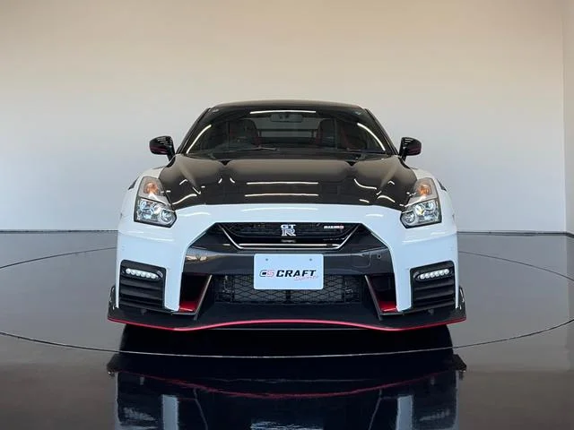 Nissan GT-R — фото 3