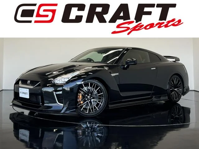 Nissan GT-R — фото 1