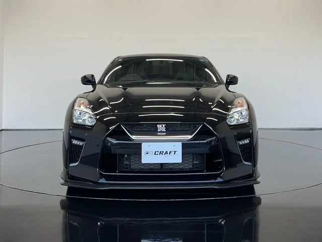 Nissan GT-R — фото 3