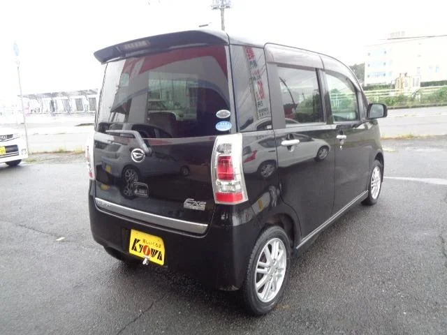 Daihatsu TANTO EXE — фото 6