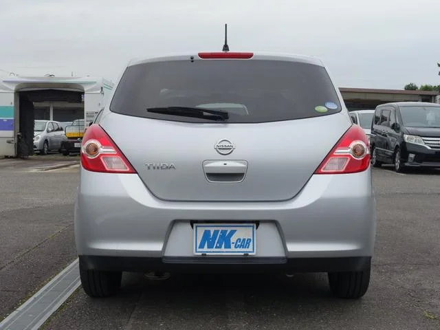 Nissan TIIDA — фото 3